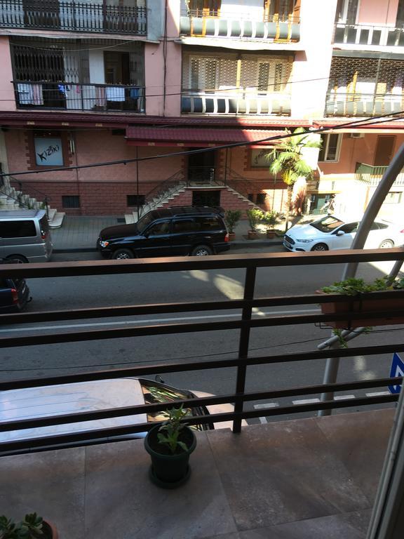 Guesthouse Melikishvili 57 Batumi Exterior foto